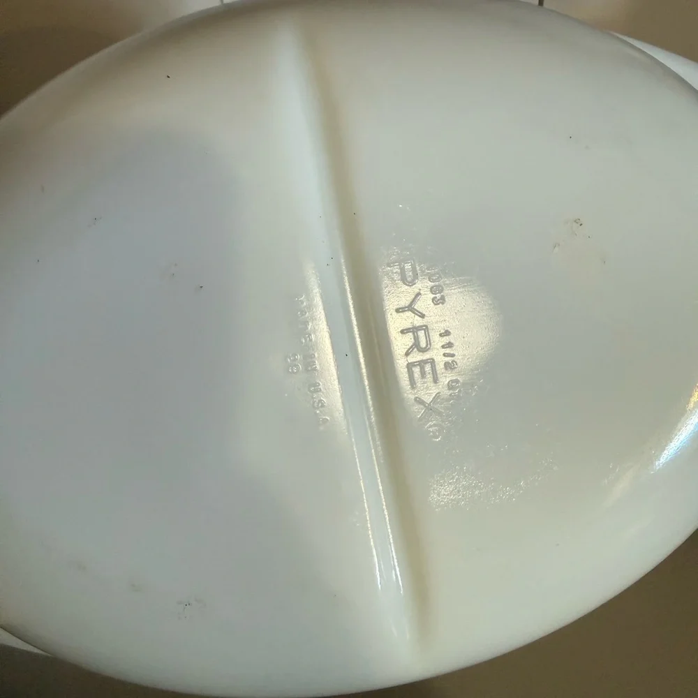 Pyrex White Divided Dish